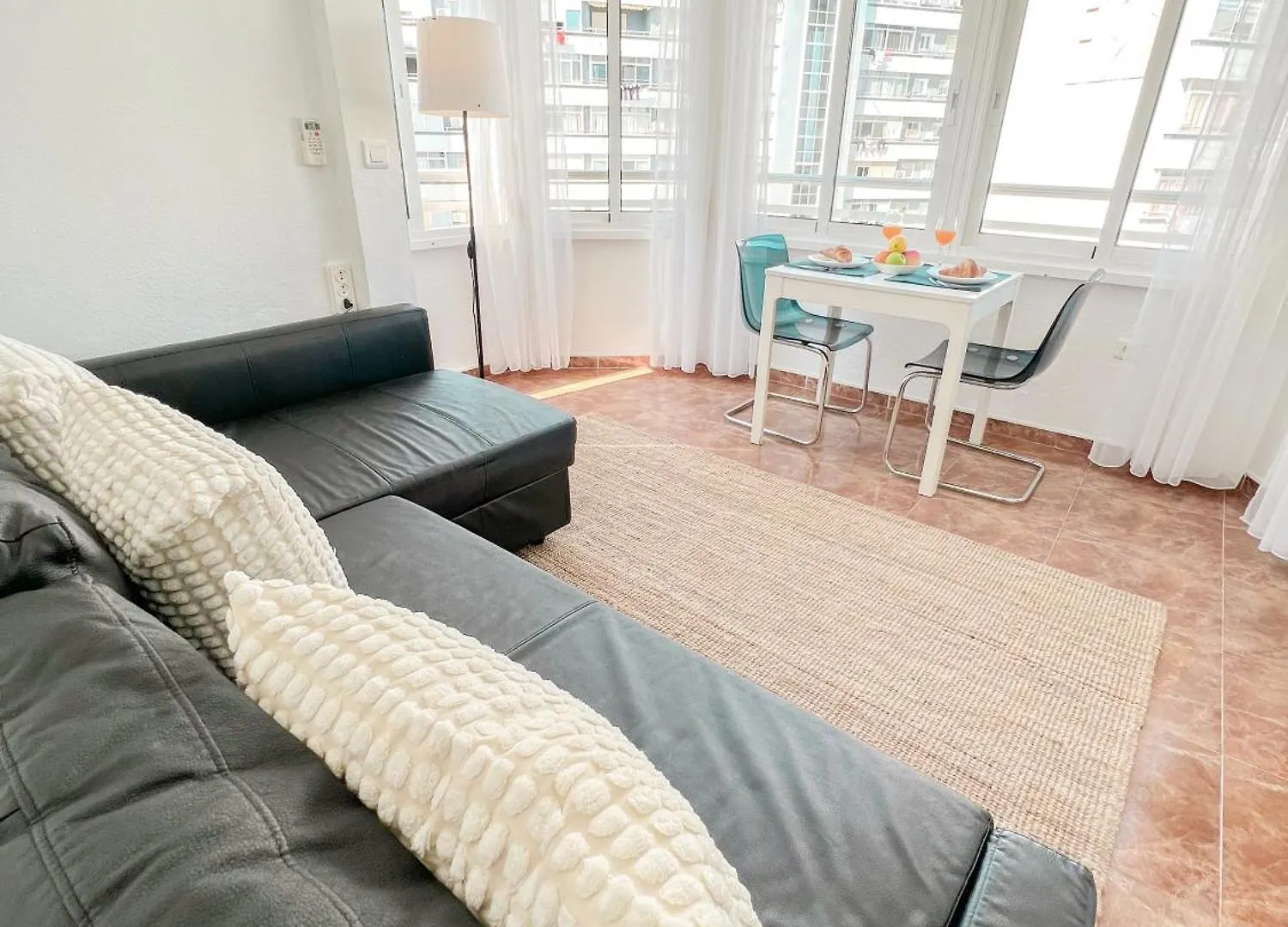 Cozy & Bright Flat Torremolinos Centre Apartment